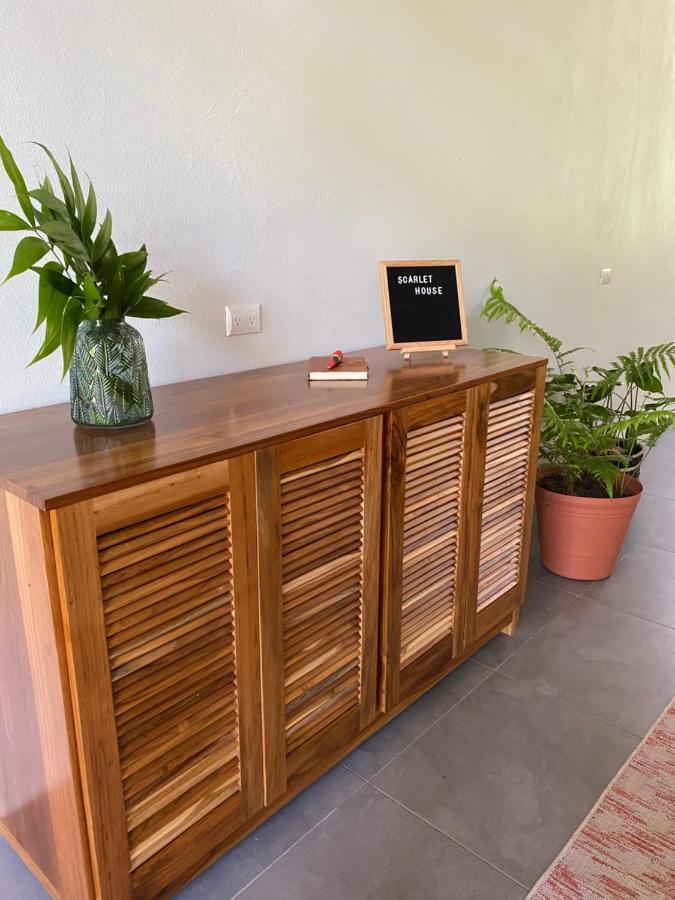 Scarlet House Villa Carate Ngoại thất bức ảnh